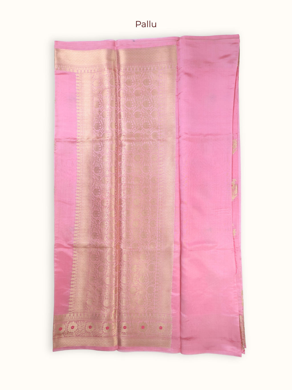The pallu, bands of gold and silver with a vine of flowers