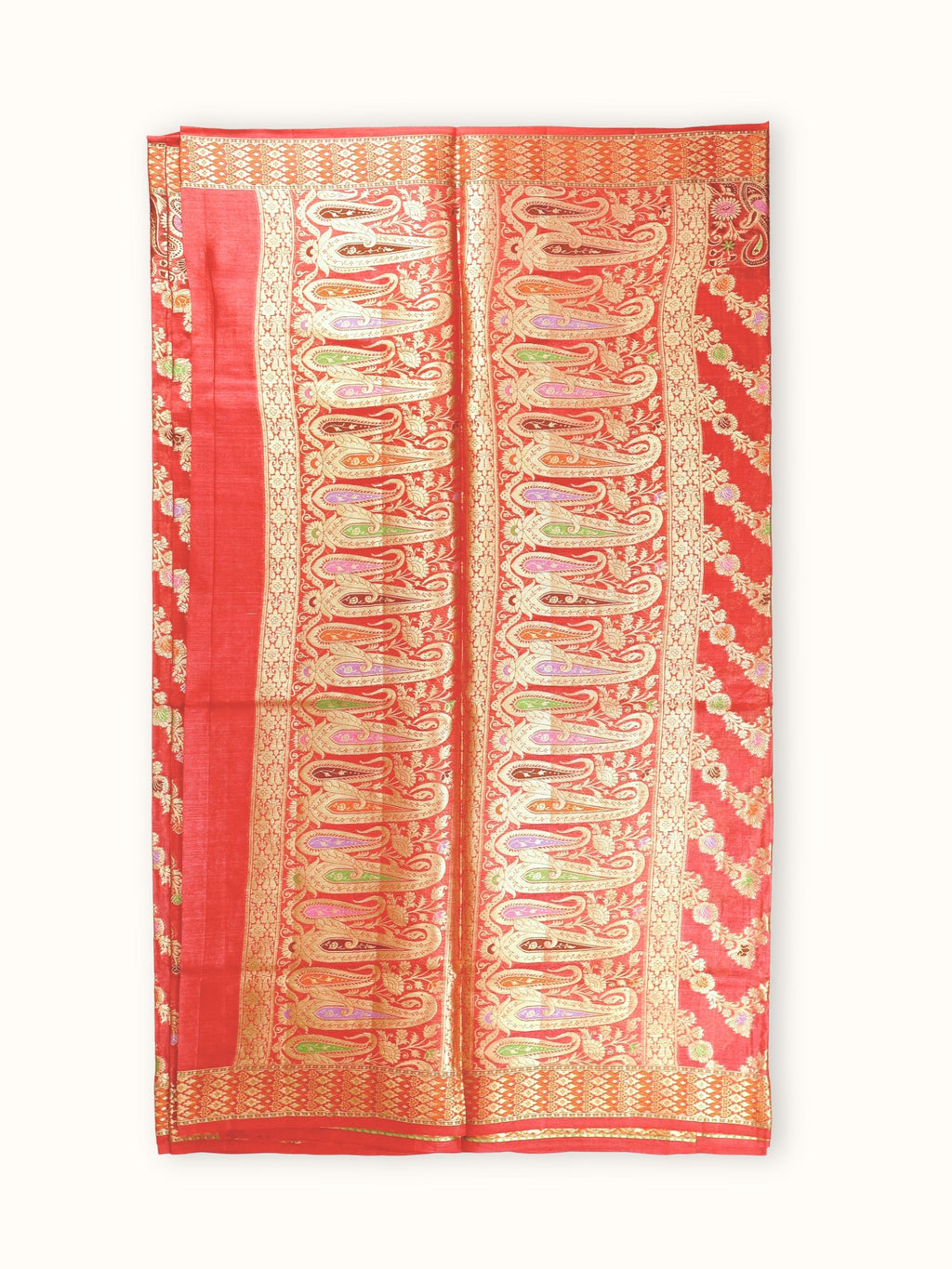 Pallu of tall meena paisleys in columns