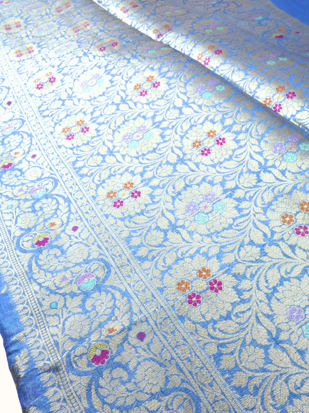 Floral jaal and meena flowers in close detail