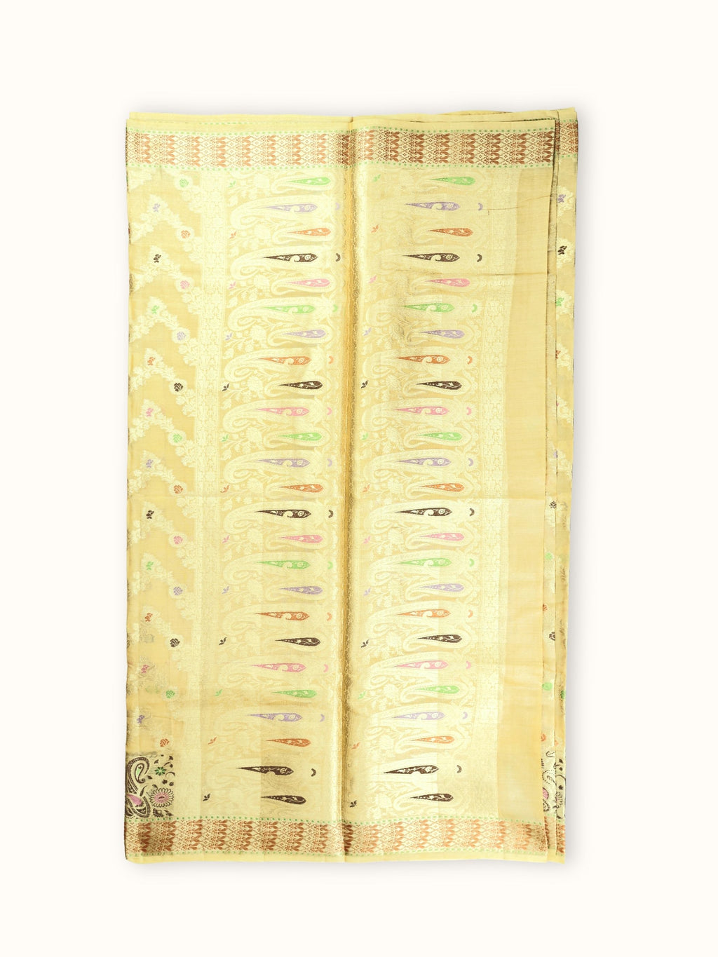 Pallu of tall meena paisleys in columns