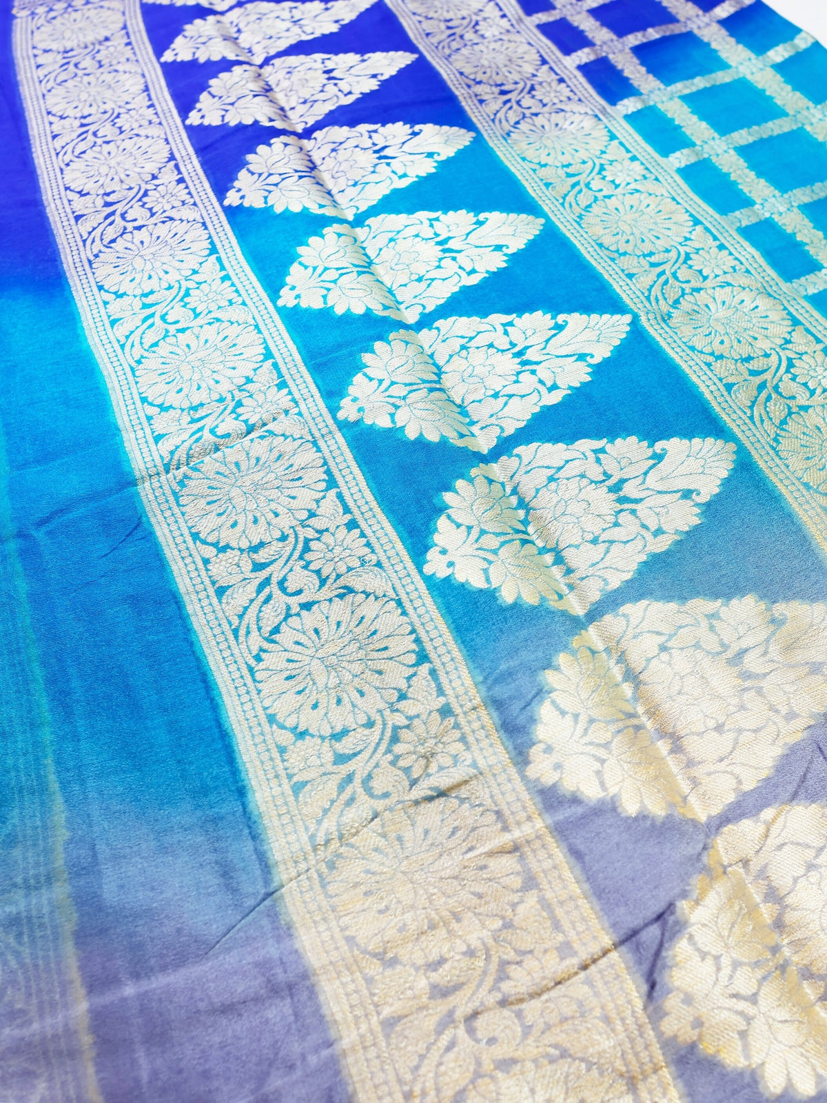 Sapphire to Ivory Chiffon Saree with Silver Lattice Jaal, close detail of the weave