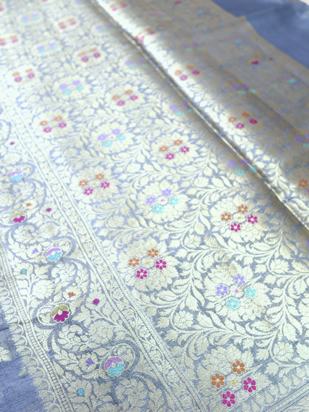 Floral jaal and meena flowers in close detail