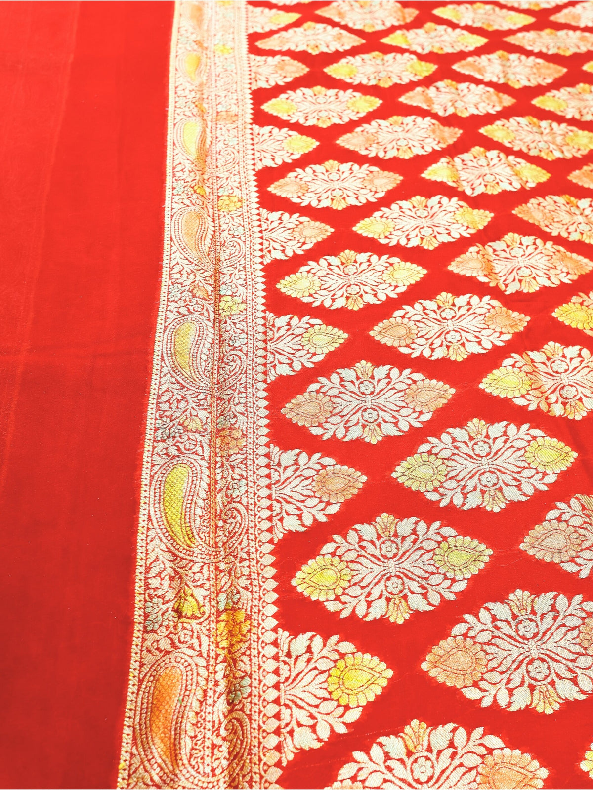 Vermillion Rangkaat Chiffon Saree with Hand Painted Zari, close detail of the weave